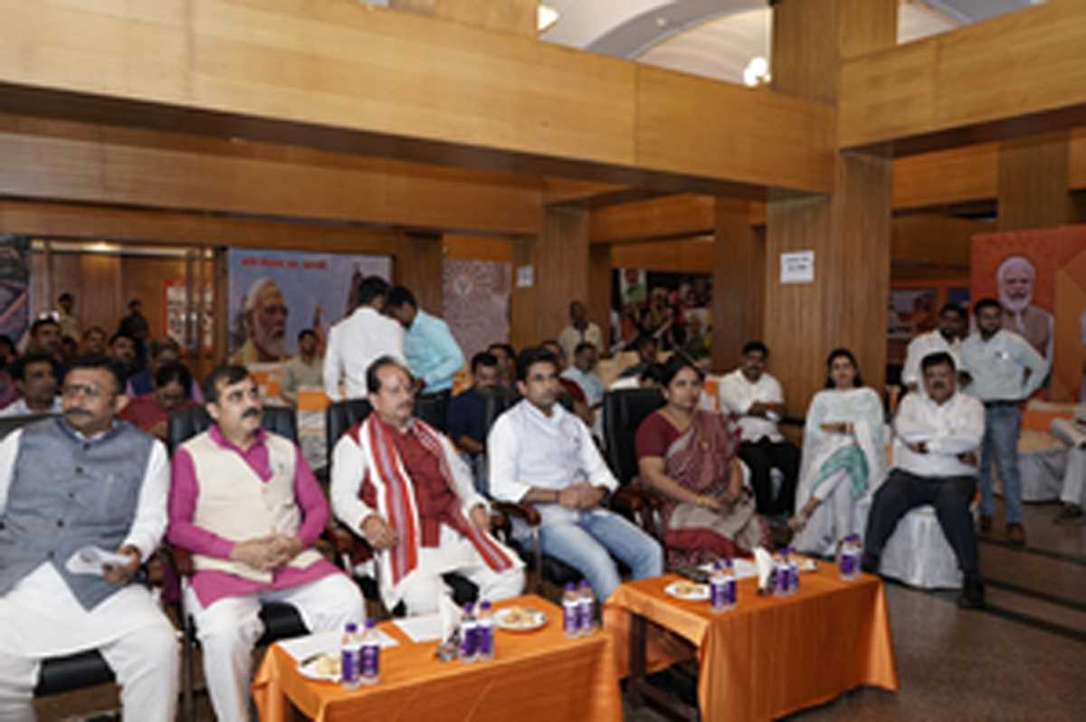 प्रधानमंत्री मोदी ने बिहार के बूथ अध्यक्ष और पार्टी कार्यकर्ताओं से किया सीधा संवाद